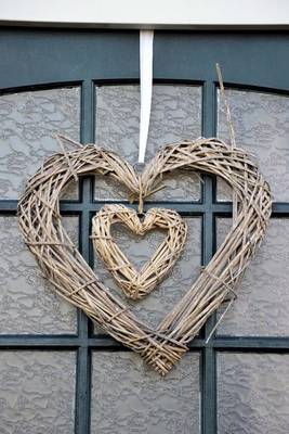 Book cover for Rustic Double Heart Grapevine Wreath