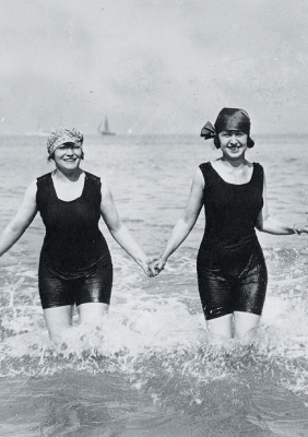 Cover of Carnet Blanc, Trois Baigneuses, Deauville, 1919