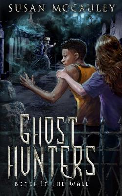 Book cover for Ghost Hunters