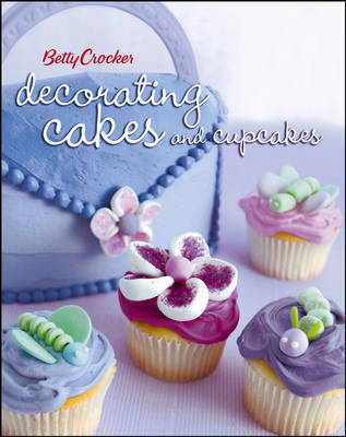 Book cover for Betty Crocker Decorating Cakes and Cupcakes