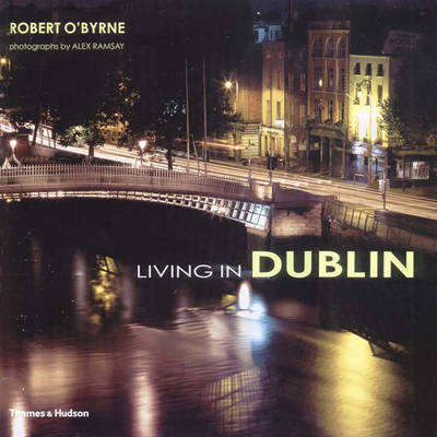 Book cover for Living in Dublin