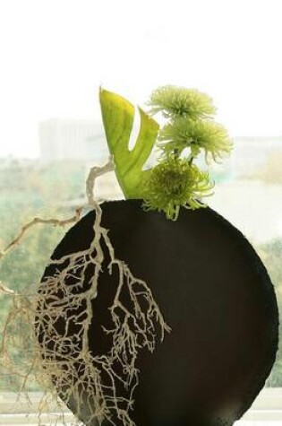 Cover of Elegant Ikebana Flower Arrangement Journal