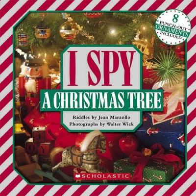 Book cover for I Spy a Christmas Tree