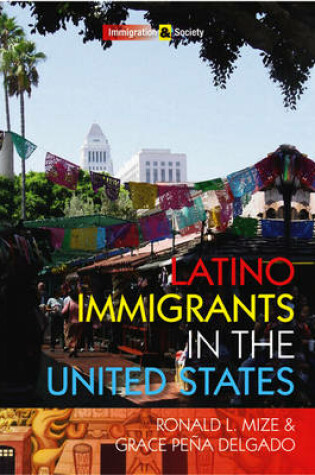 Cover of Latino Immigrants in the United States