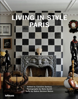 Book cover for Living in Style Paris