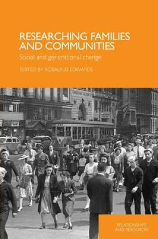 Cover of Researching Families and Communities