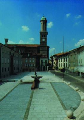 Book cover for Offene Raume / Public Spaces. Boris Podrecca