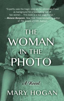Book cover for The Woman in the Photo