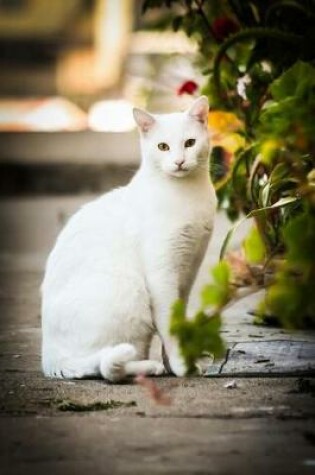 Cover of Elegant White Cat Pet Journal