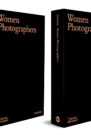Cover of Women Photographers (Slipcased set)