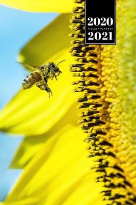 Book cover for Bee Insects Beekeeping Beekeeper Week Planner Weekly Organizer Calendar 2020 / 2021 - Landing Approach