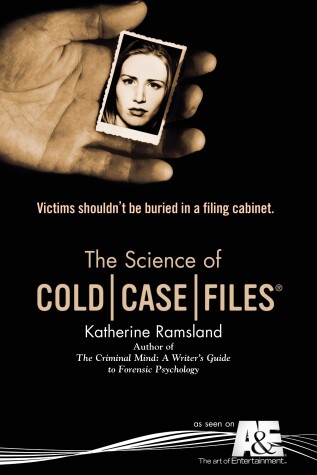 Book cover for The Science of Cold Case Files