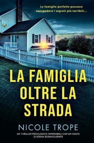 Cover of La famiglia oltre la strada