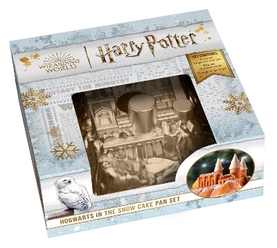 Book cover for Harry Potter: Hogwarts in the Snow Cake Pan Set