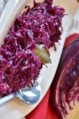 Book cover for Delicious Red Cabbage, for the Love of Food