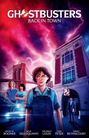 Book cover for Ghostbusters Volume 1: Back in Town