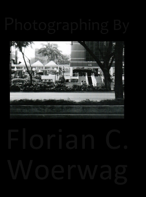Book cover for Photographing By Florian C. Woerwag