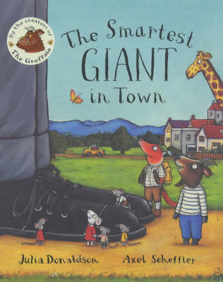 Book cover for The Smartest GIant In Town Book & Tape Pack