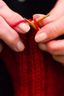 Book cover for Knitting a Red Scarf