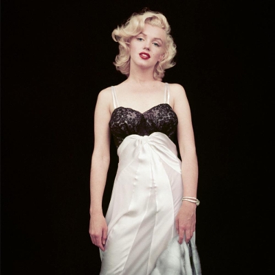 Book cover for The Essential Marilyn Monroe