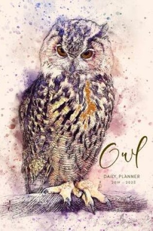 Cover of 2019 2020 15 Months Nocturnal Owl Daily Planner