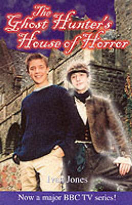 Book cover for The Ghost Hunter's House of Horror