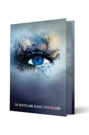 Cover of Shatter Me Collector's Deluxe Limited Edition