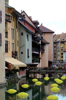 Book cover for Beautiful Channel View in Annecy, France