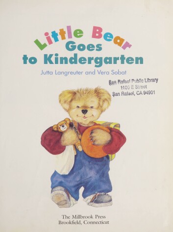 Cover of Ltle Bear Goes to Kindergarten