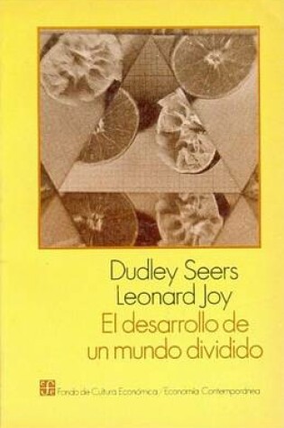 Cover of El Desarrollo de Un Mundo Dividido