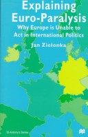 Cover of Explaining Euro-Paralysis