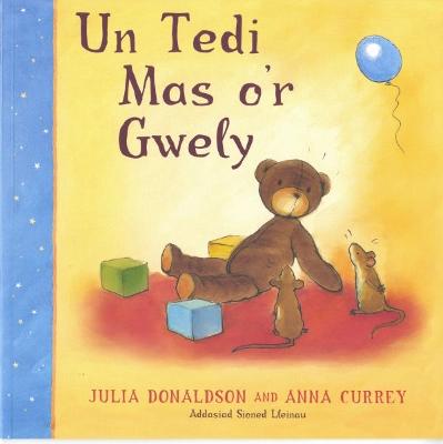 Book cover for Un Tedi Mas o'r Gwely/ One Ted Falls out of Bed