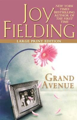 Book cover for Grand Avenue - Large Print Edition