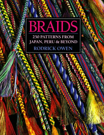 Book cover for Braids: 250 Patterns from Japan, Peru and beyond