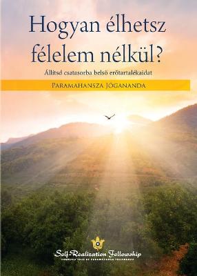 Book cover for Living Fearlessly (Hungarian)
