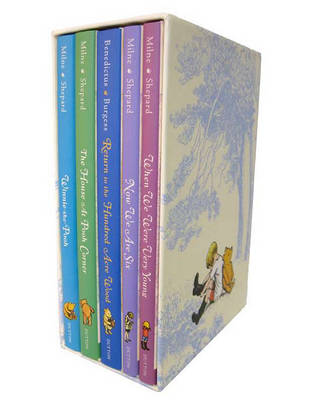 Book cover for The World of Winnie-The-Pooh Deluxe Gift Box