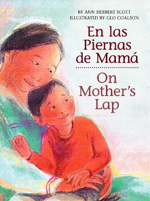 Cover of En Las Piernas De Mama / on Mother's Lap