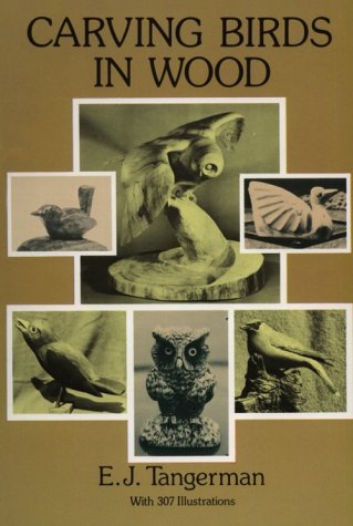 Book cover for Carving Birds in Wood