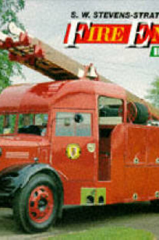 Cover of Fire Engines in Colour