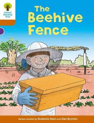Book cover for Oxford Reading Tree Biff, Chip and Kipper Stories Decode and Develop: Level 8: The Beehive Fence