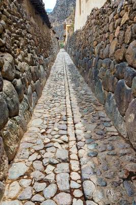 Book cover for Ollantaytambo Alley Inca Ruins Journal