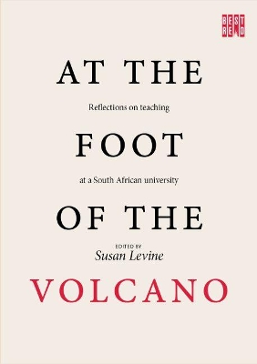 Book cover for At the foot of the volcano