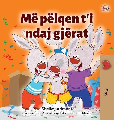 Book cover for I Love to Share (Albanian Children's Book)