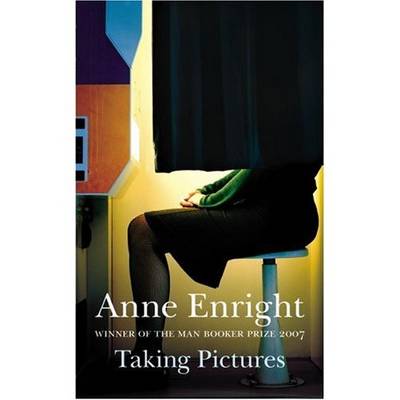 Book cover for Taking Pictures (Large Print)