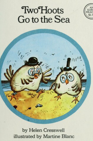 Cover of Two Hoots Go to the Sea