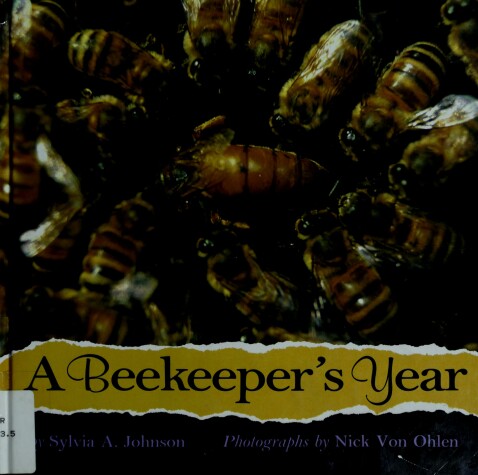 Book cover for A Beekeeper's Year