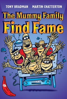Book cover for The Mummy Family Find Fame