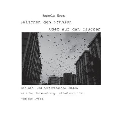 Book cover for Zwischen den Stühlen - Oder auf den Tischen