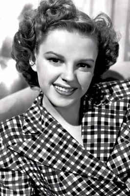 Cover of Judy Garland notebook - achieve your goals, perfect 120 lined pages #3